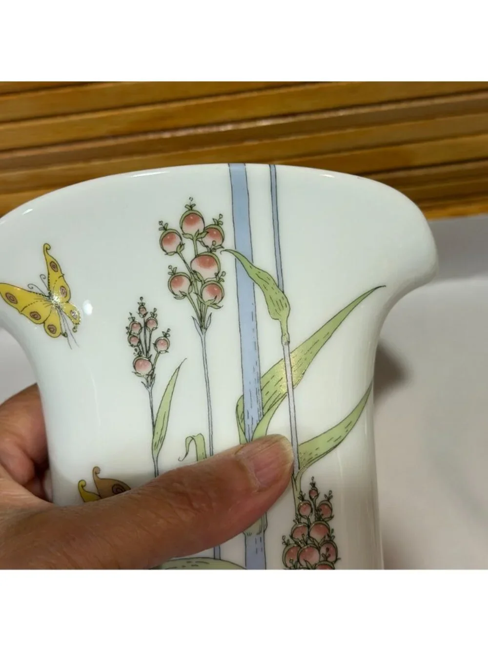 Vintage 70s Hutschenreuther Ole Winther Butterfly Cattail Porcelain Vase 7.25